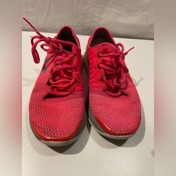 Ladies size 6.5 Under Armour Women's Speedform Apollo 2 Pink Running Sneakers - Picture 1 of 4